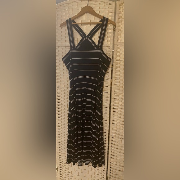 Tommy Hilfiger Black and White Striped Dress Size 12 - Picture 5 of 14
